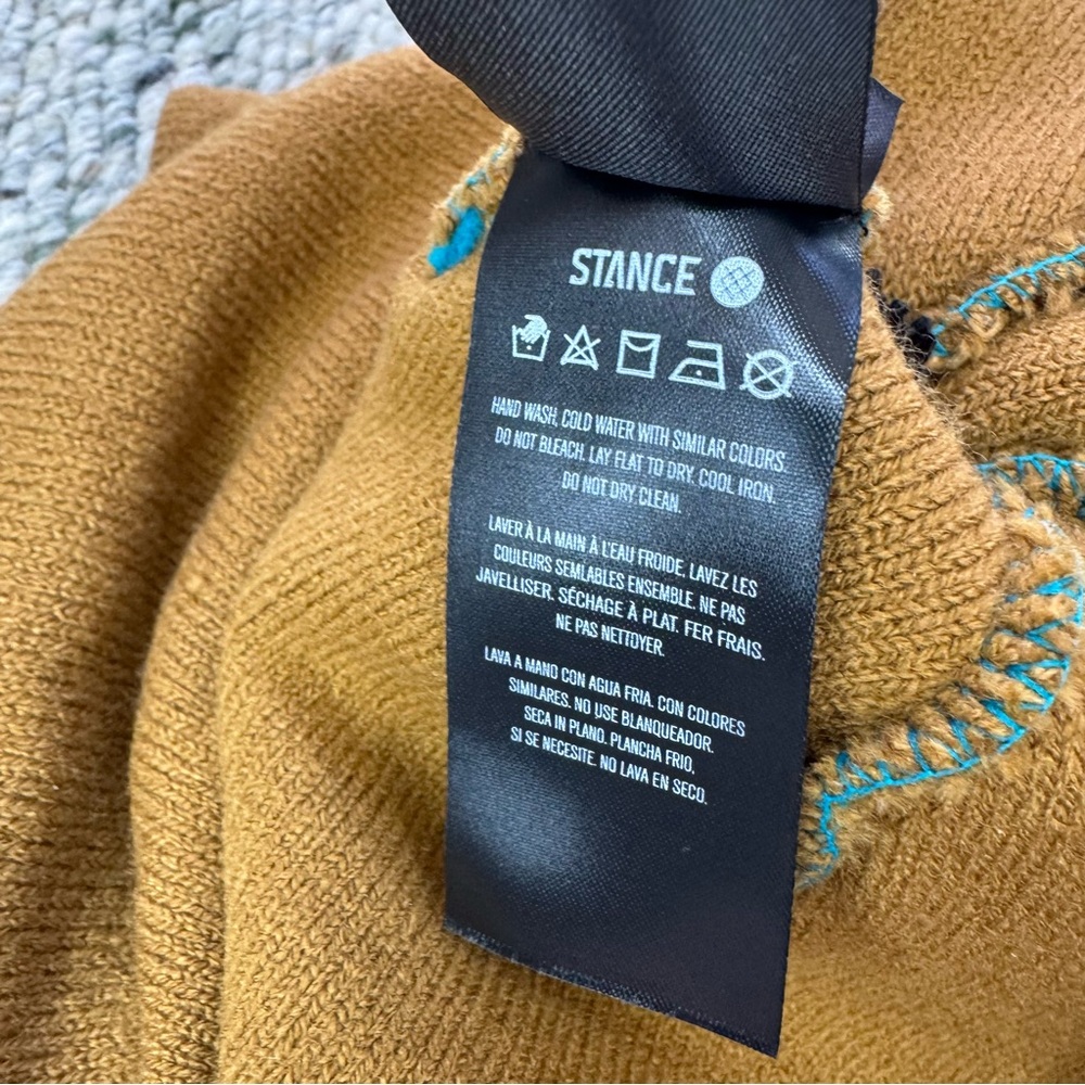 Stance Pom Beanie - Picture 6 of 7